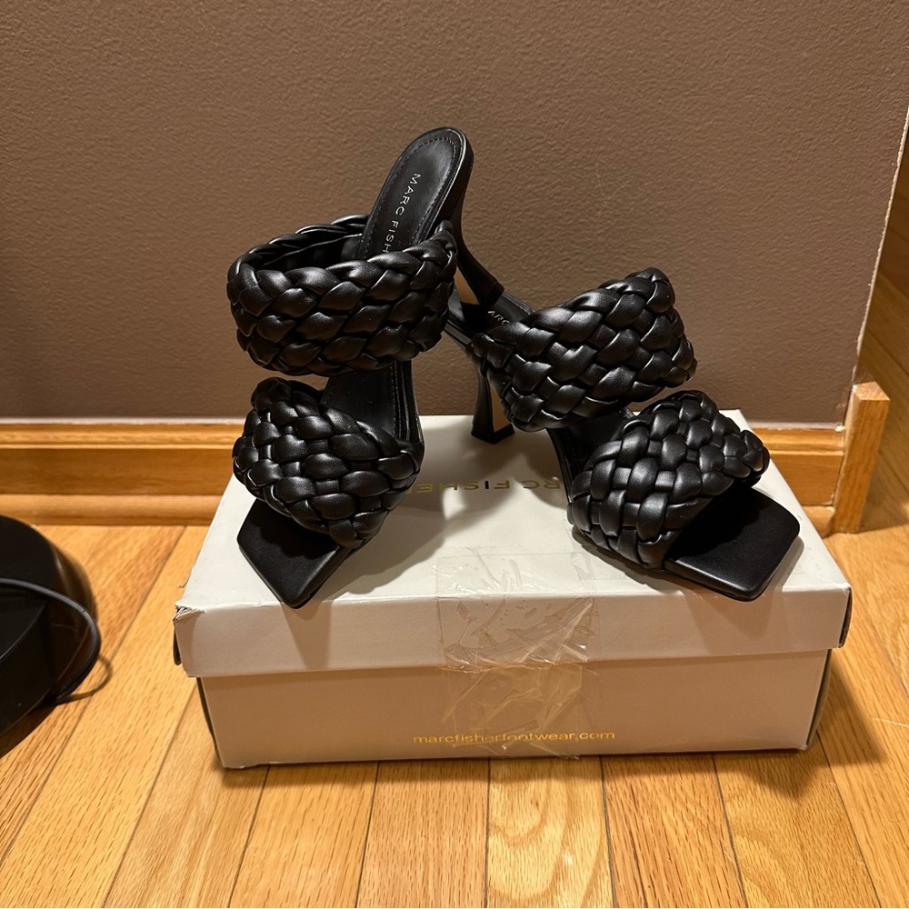 Marc Fisher Women's Toree Dress Sandals Women's Shoes Size 7.5 M . MF Toree